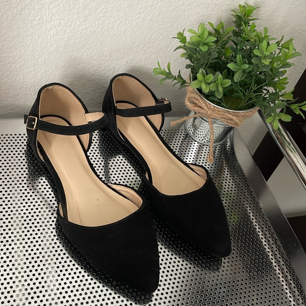 Wild Diva Pointed Flats